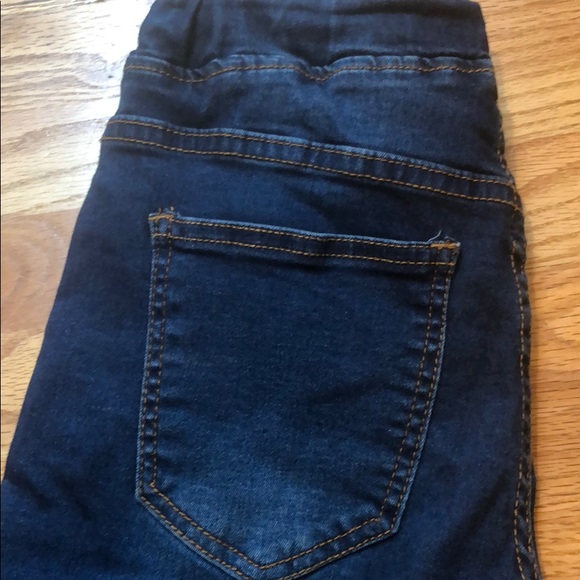 Jeans, distressed, pull-on, elastic waste, Small. - Picture 7 of 8